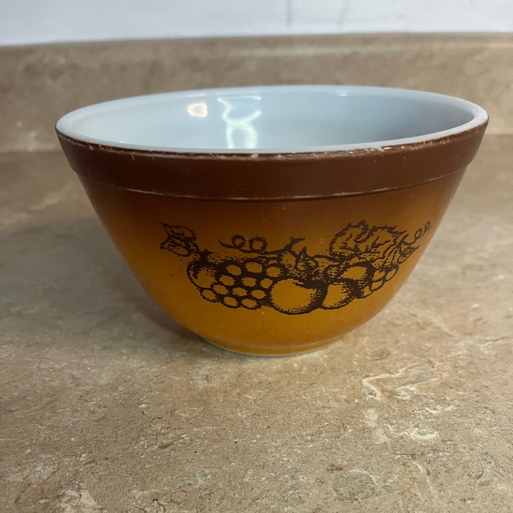 Vintage Pyrex Old Orchard Mixing Bowl